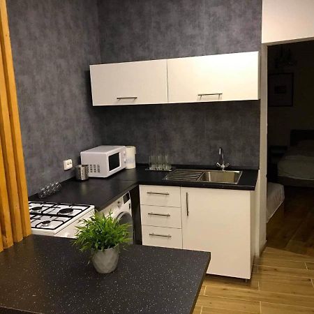 Komfort Apartman Vác Екстериор снимка