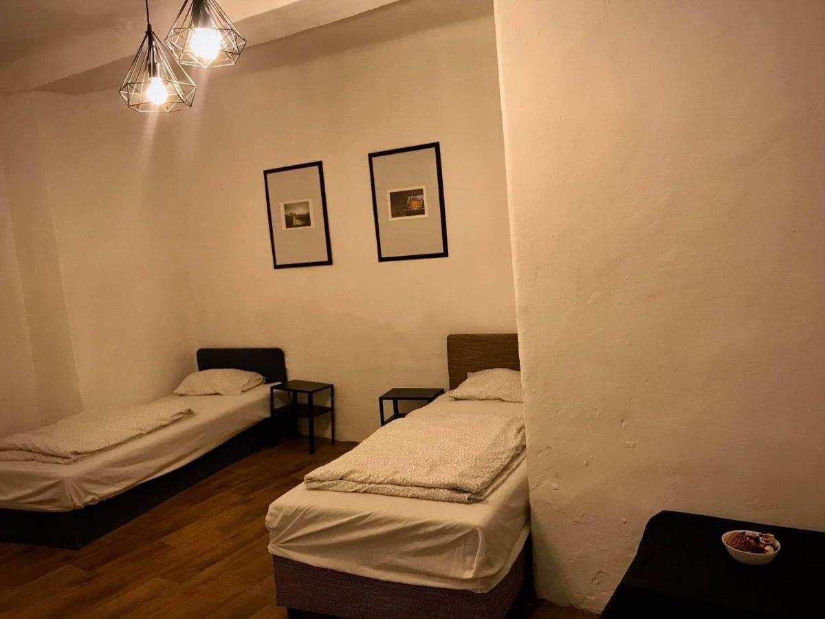 Komfort Apartman Vác Екстериор снимка